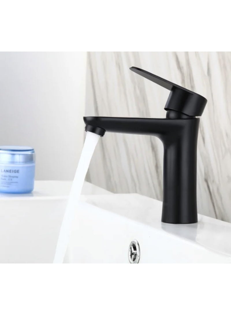 واي دي صنبور حمام عصري بمقبض واحد بتصميم أنيق، سهل التركيب، وهيكل متين، لتحديث حوضك بشكل أنيق وعملي، مثالي لحمامات المنازل والفنادق. - Image 4